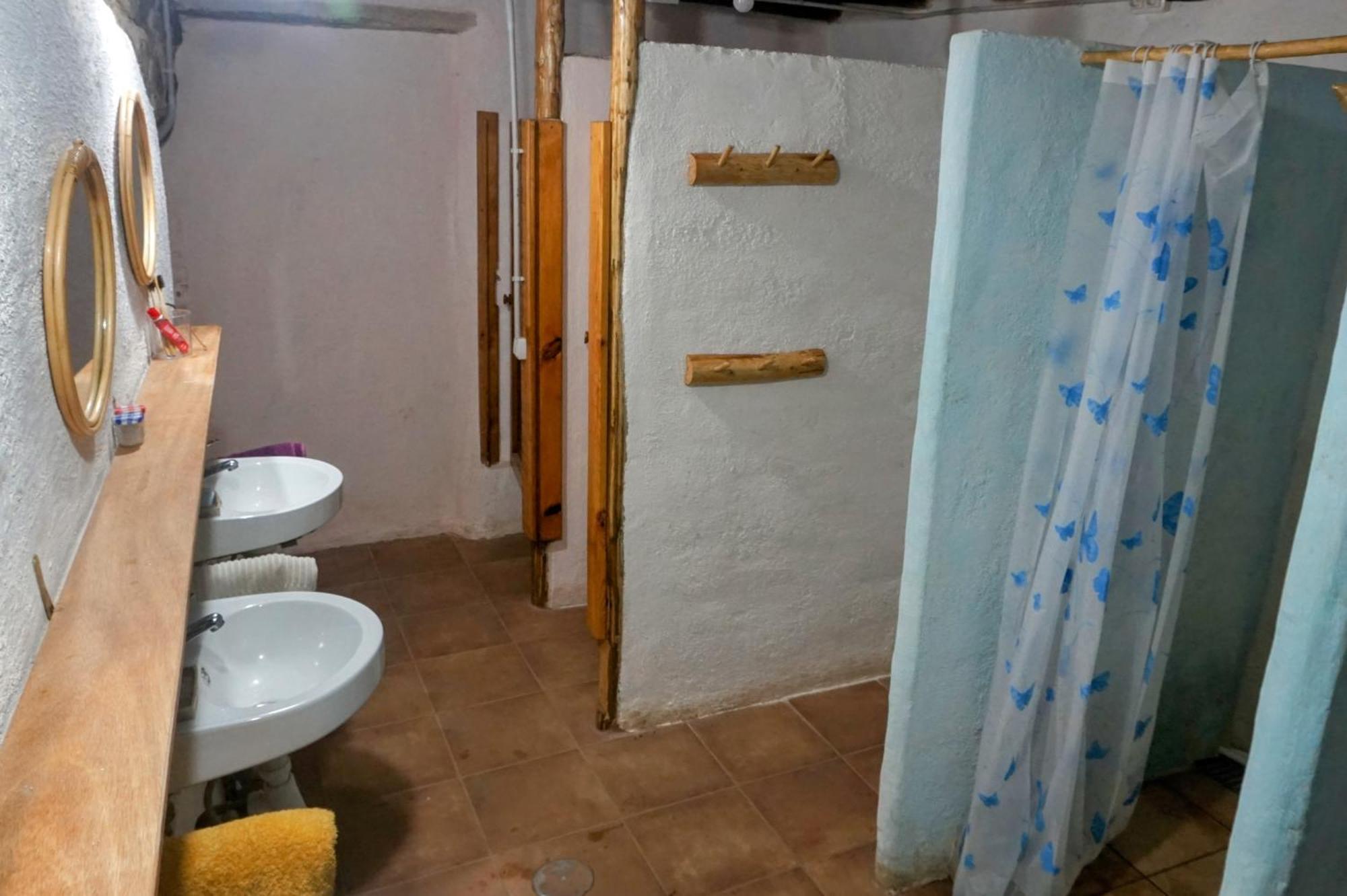 Albergue Del Oso Tierraluz Arbucies Luaran gambar